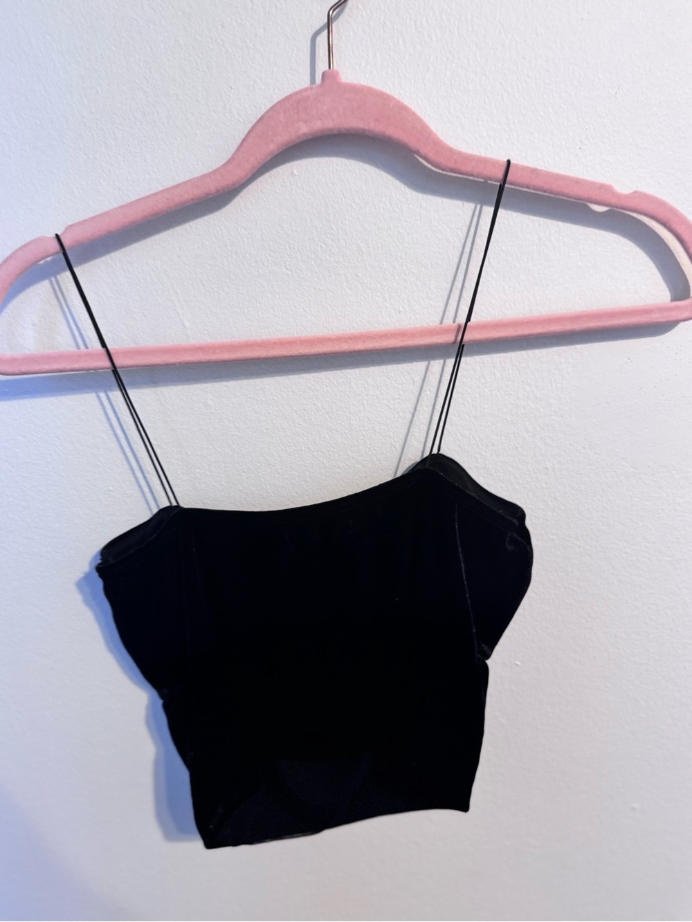 Urban Outfitters Curbside Black Velvet Cutout Camisole Crop Top Size M